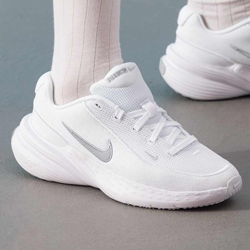 Scarpe da corsa Nike IB2766-10 - Women Shoes Running Nike recensione e prezzo