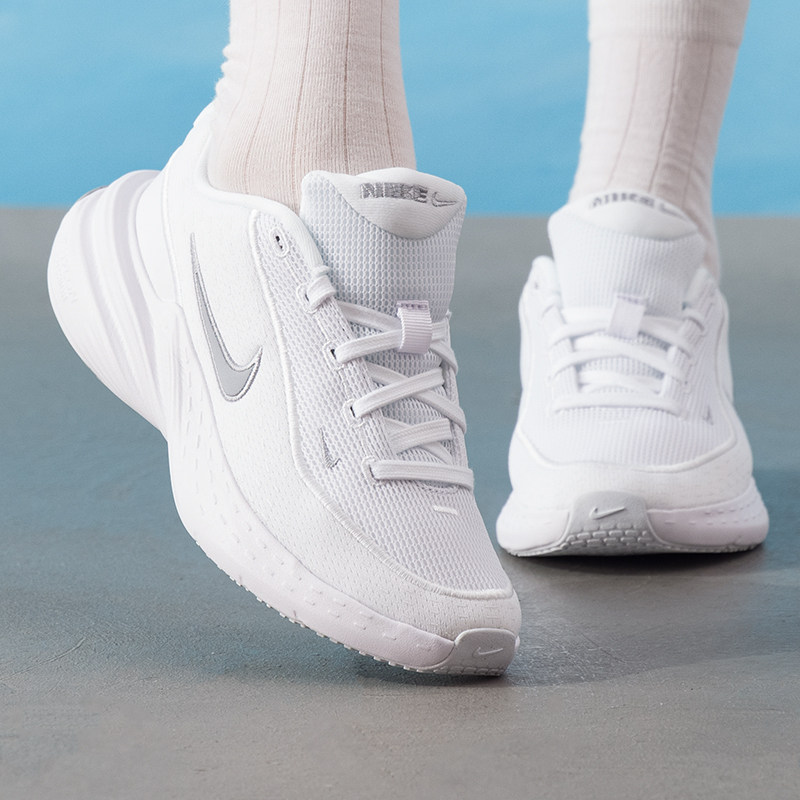 Scarpe da corsa Nike IB2766-10 - Women Shoes Running Nike recensione e prezzo